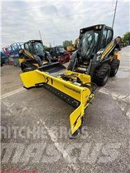 New Holland L328 Міні-навантажувачі
