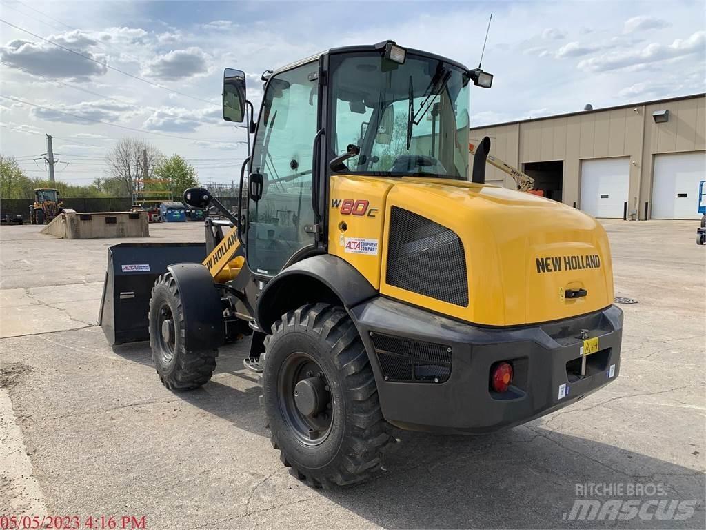 New Holland W80C Фронтальні навантажувачі