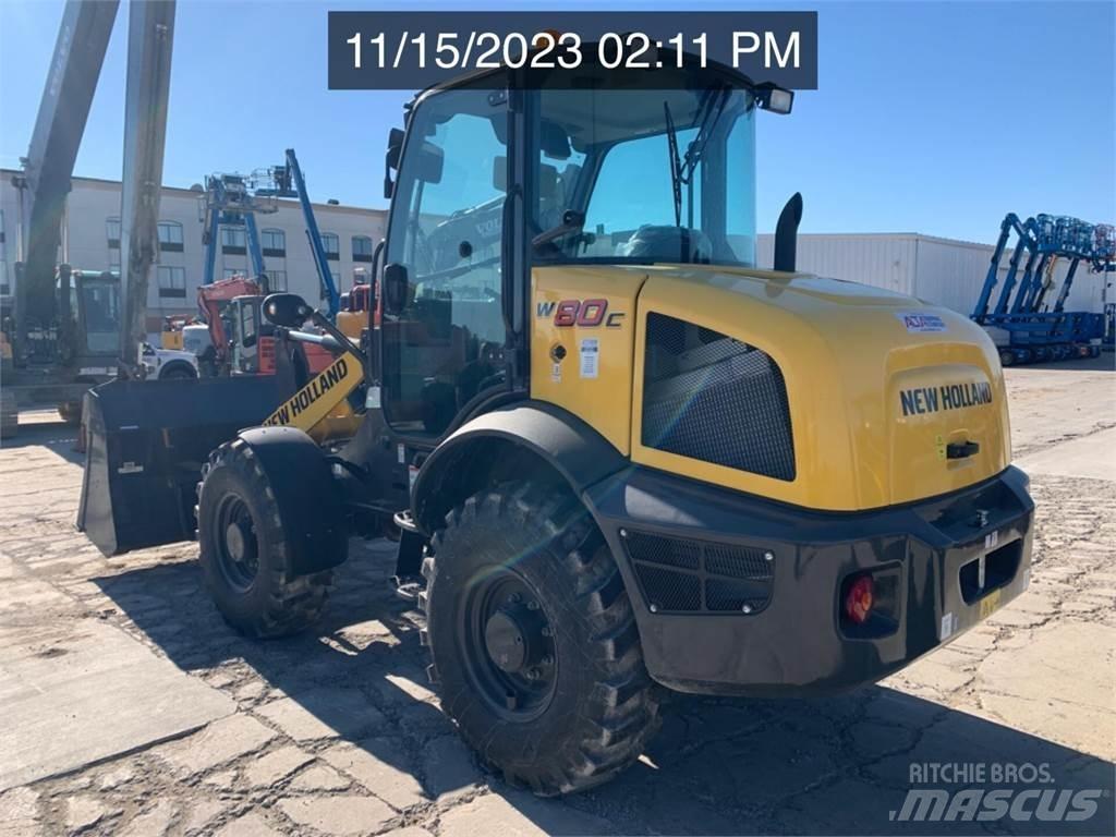 New Holland W80C Фронтальні навантажувачі