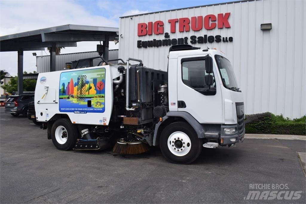 Peterbilt 220 Прибиральні машини