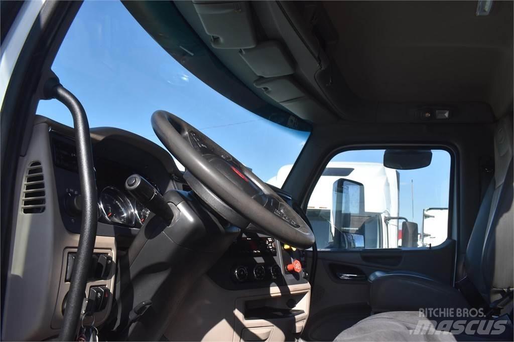 Peterbilt 567 Самоскиди