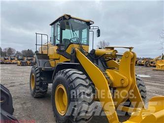 SDLG L948F Фронтальні навантажувачі