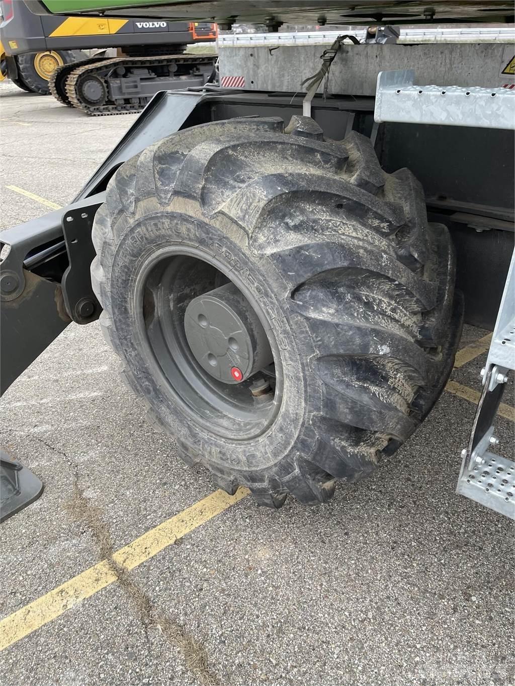 Sennebogen 718E Перевантажувачі металобрухту/промислові навантажувачі