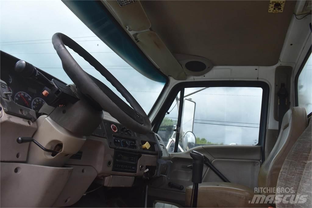 Sterling L9500 Самоскиди