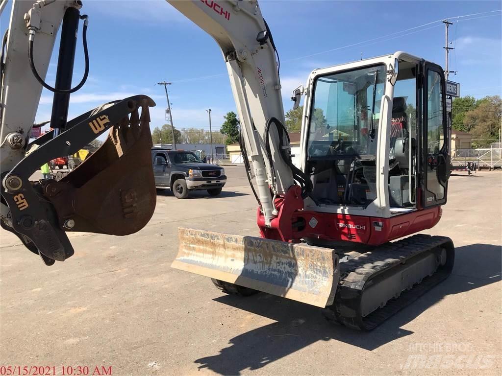 Takeuchi TB250-2 Міні-екскаватори < 7т