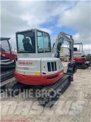 Takeuchi TB257FR Гусеничні екскаватори