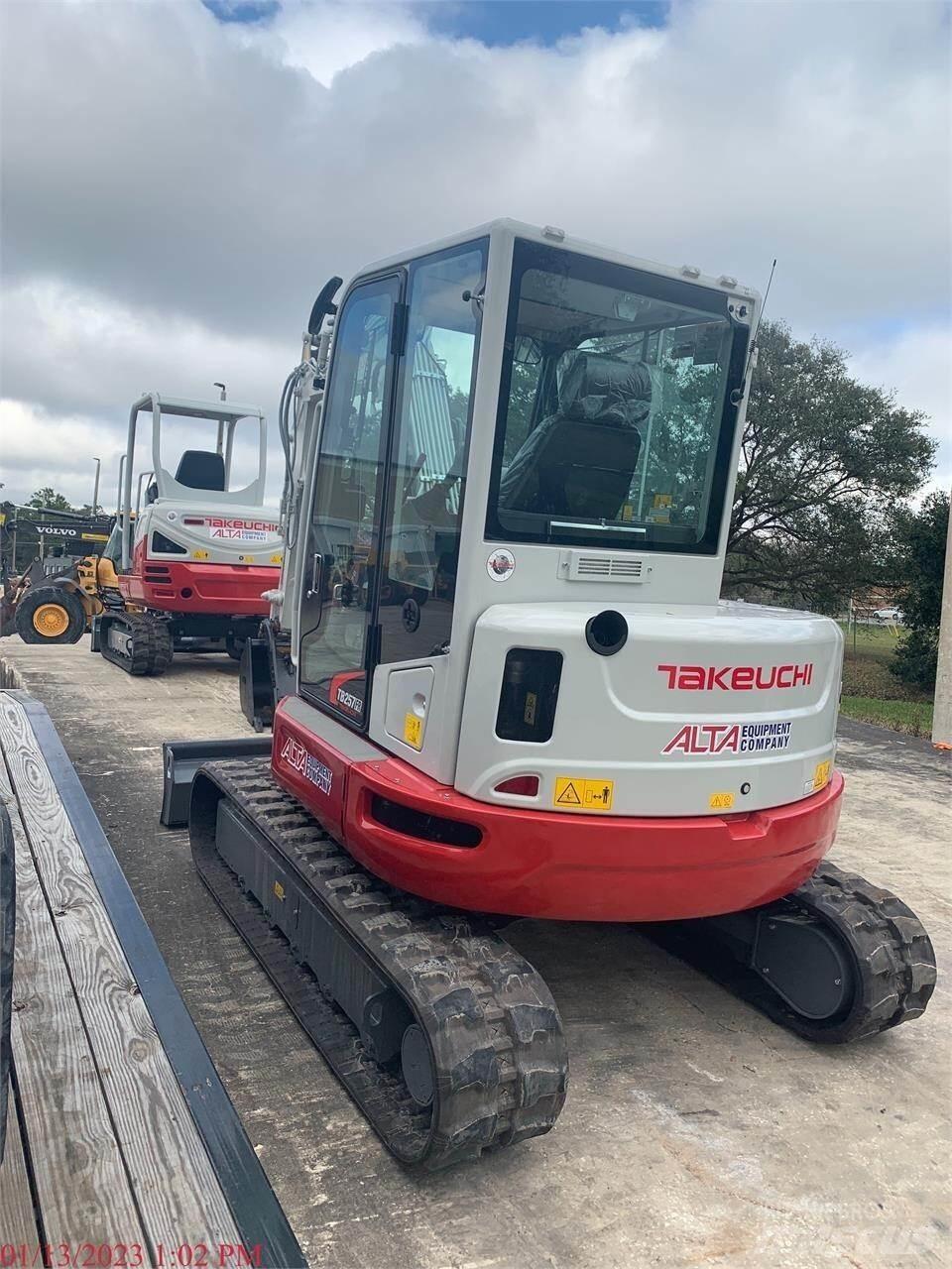 Takeuchi TB257FR Гусеничні екскаватори