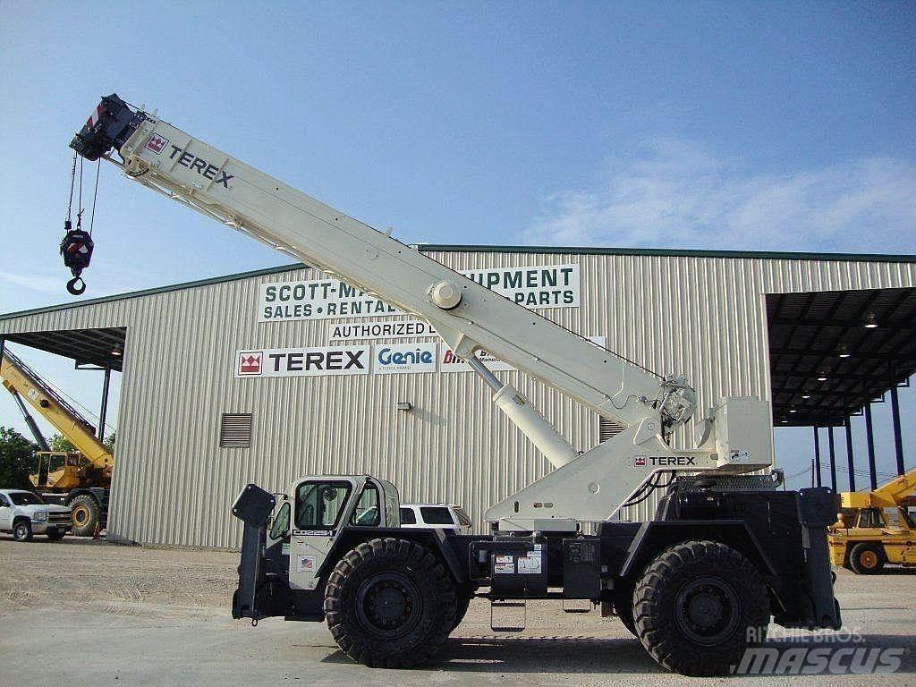 Terex CD225 автокрани всюдиходи