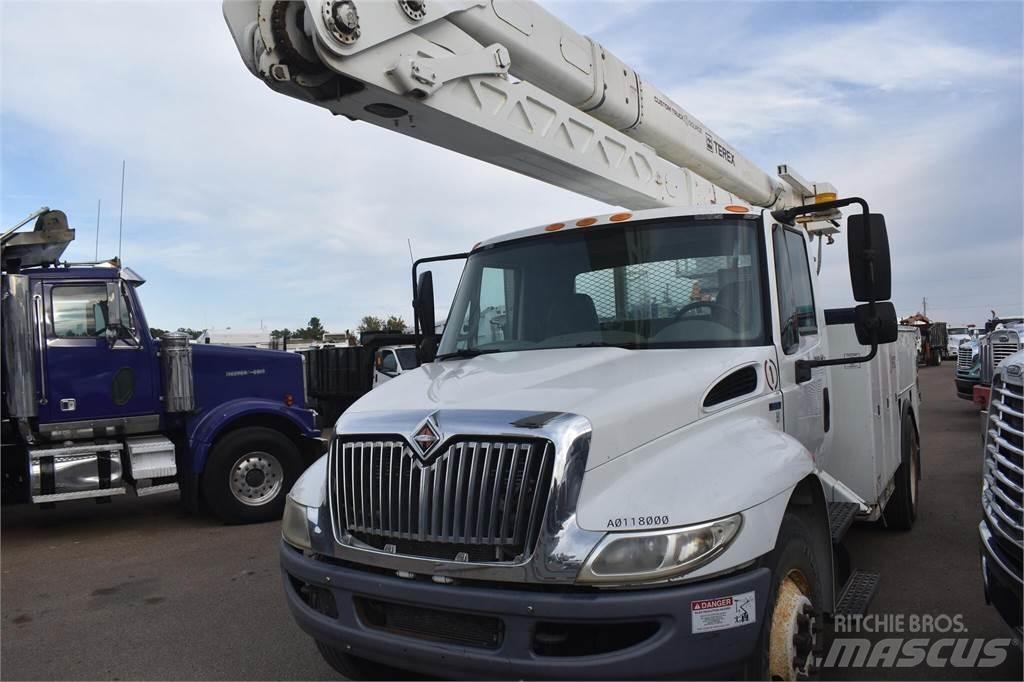 Terex HRX55 Автовишки на базі вантажівки