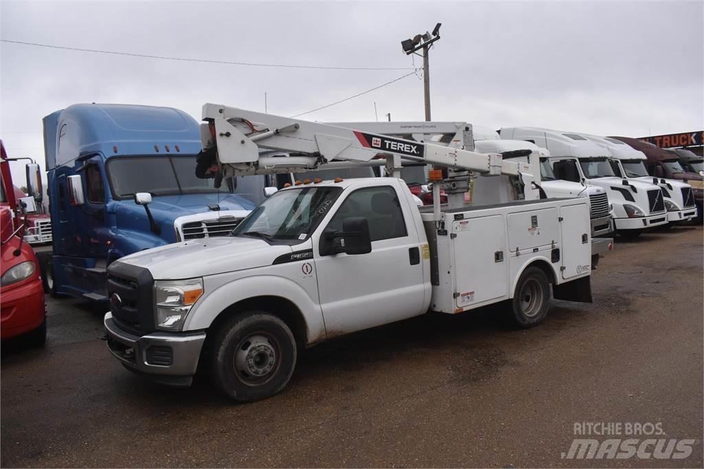 Terex LT38 Автовишки на базі вантажівки