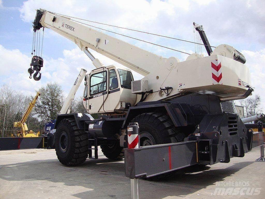 Terex RT130 автокрани всюдиходи