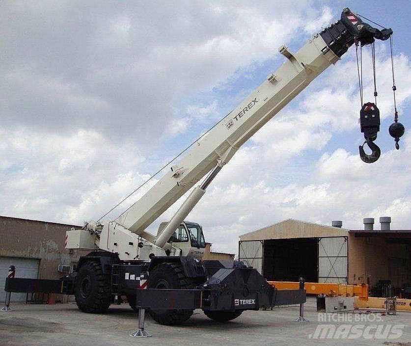 Terex RT130 автокрани всюдиходи