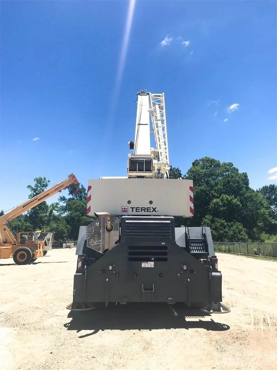 Terex RT670 автокрани всюдиходи