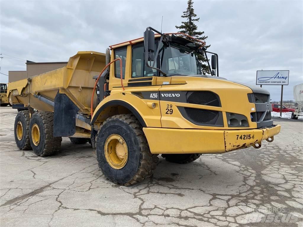 Volvo A25G Зчленовані самоскиди