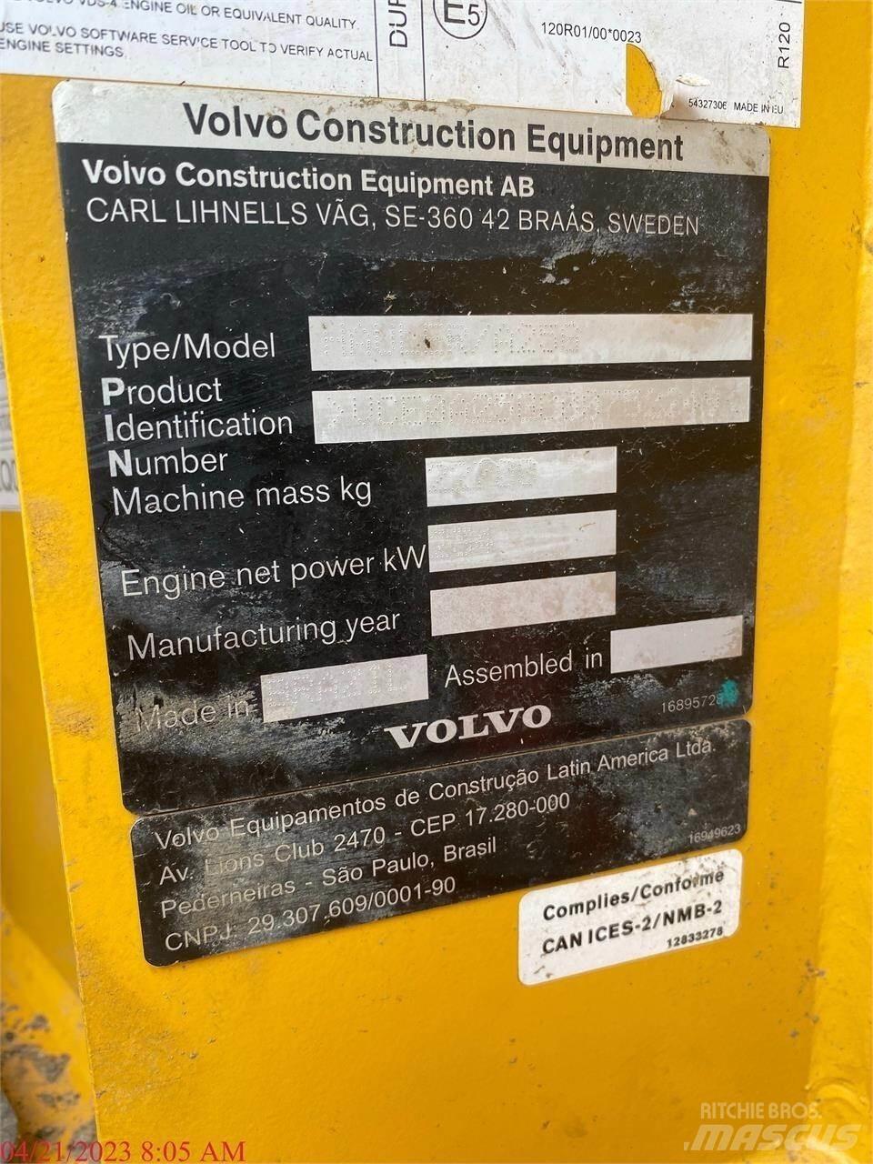 Volvo A25G Зчленовані самоскиди