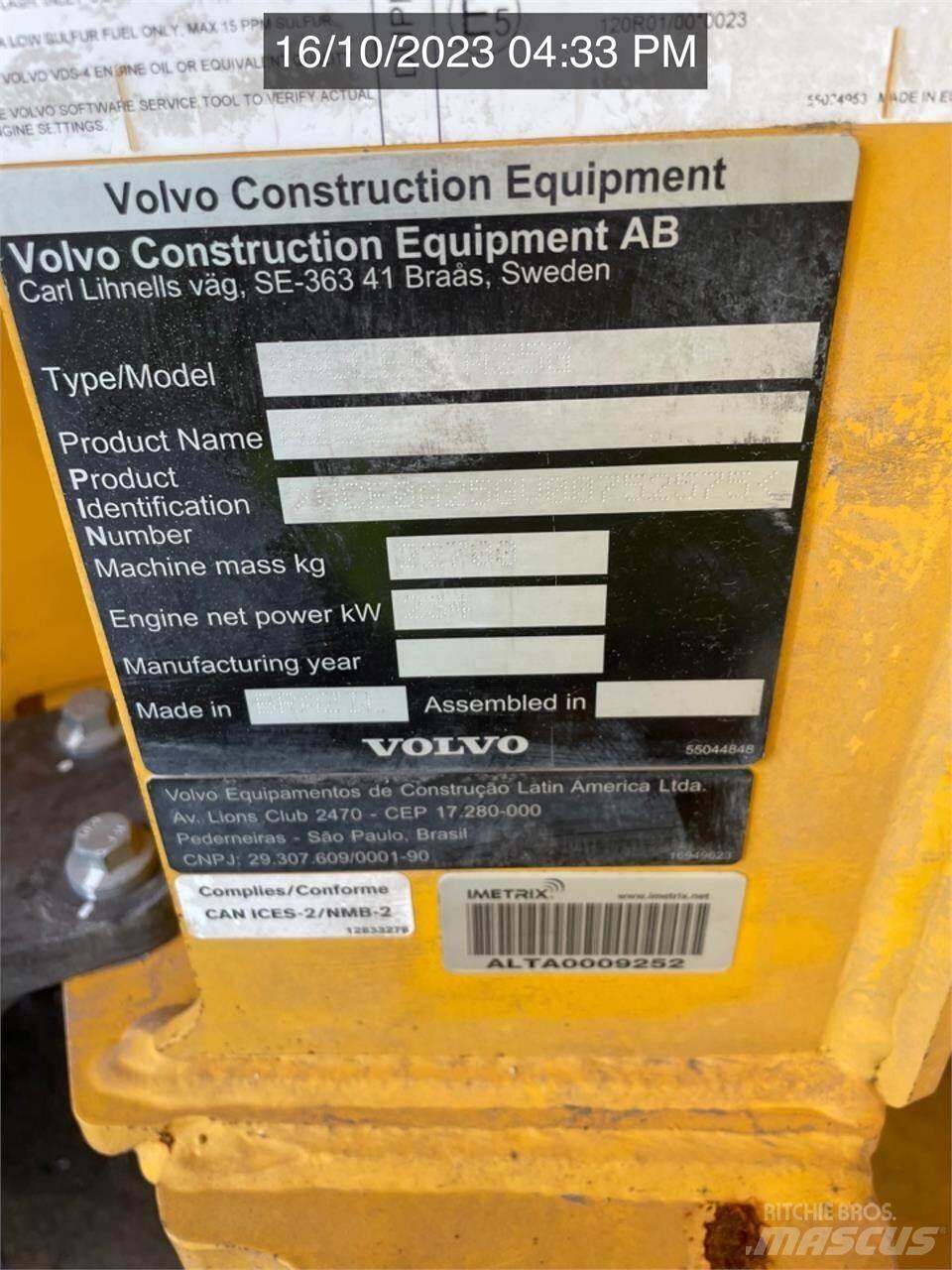 Volvo A25G Зчленовані самоскиди