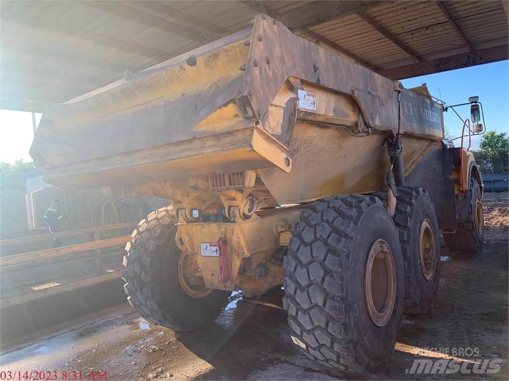 Volvo A25G Зчленовані самоскиди