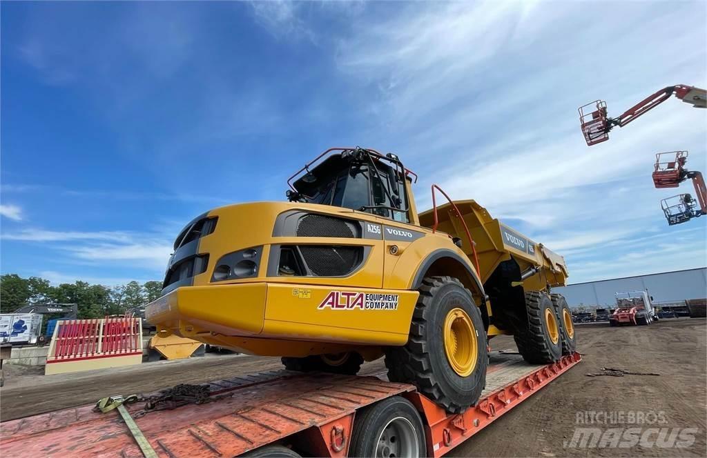 Volvo A25G Зчленовані самоскиди