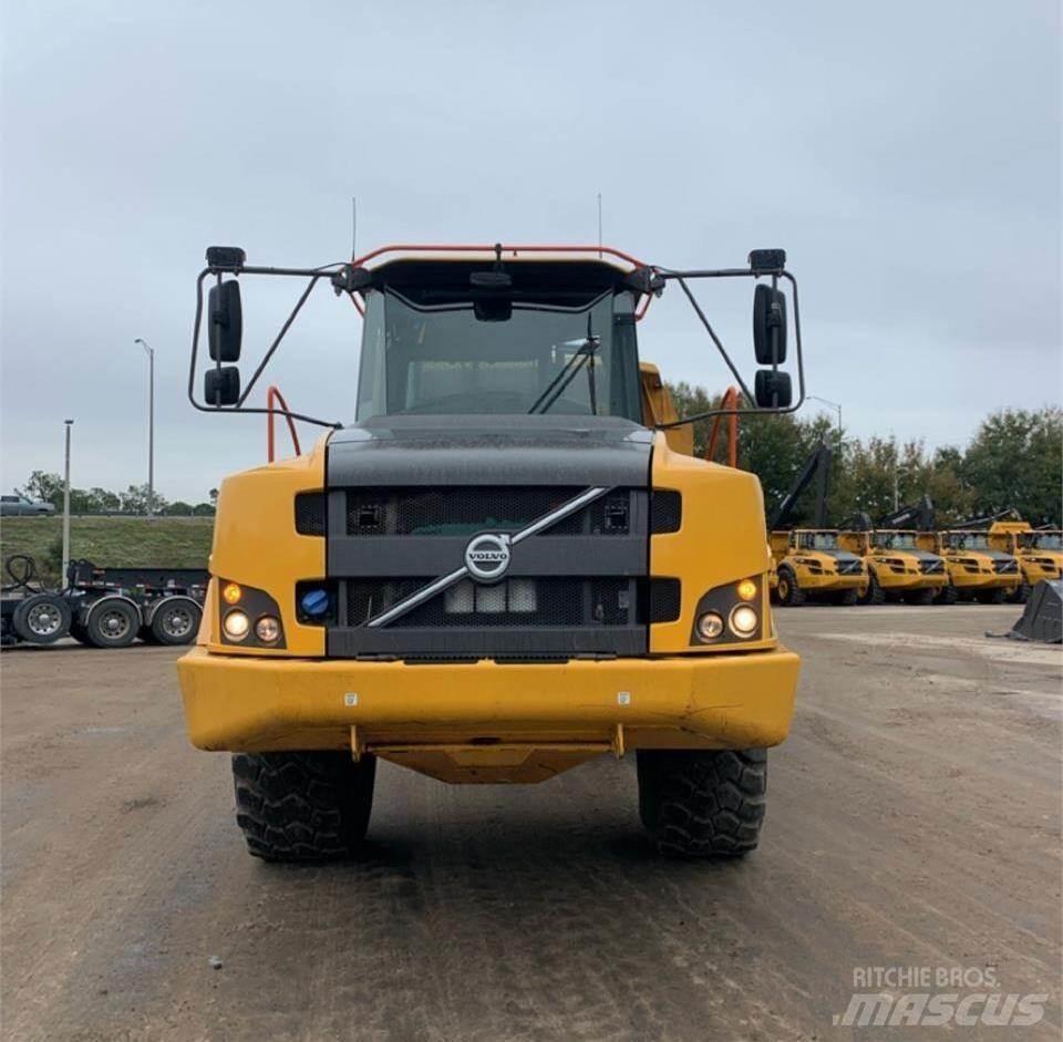 Volvo A25G Зчленовані самоскиди