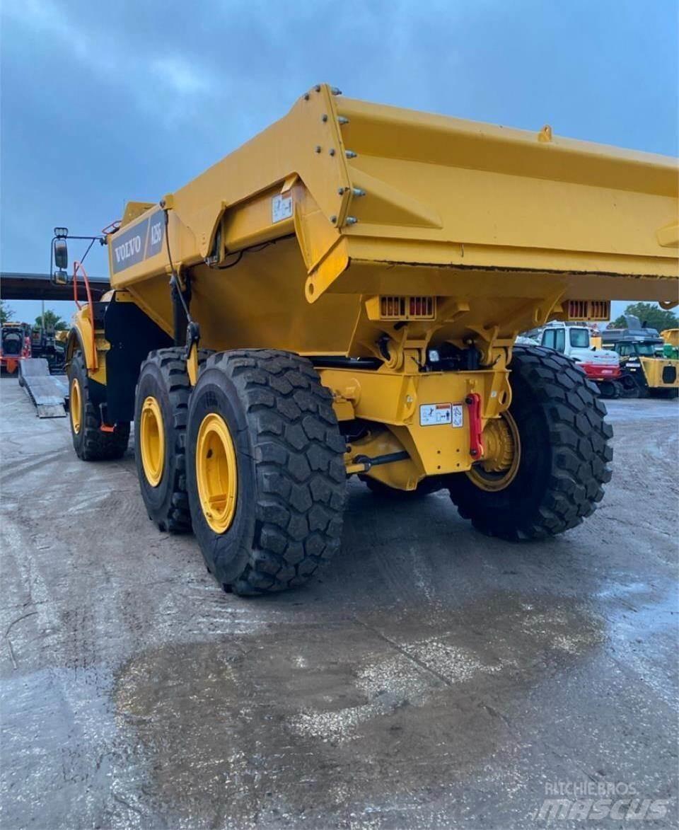 Volvo A25G Зчленовані самоскиди