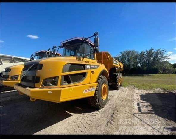 Volvo A25G Зчленовані самоскиди