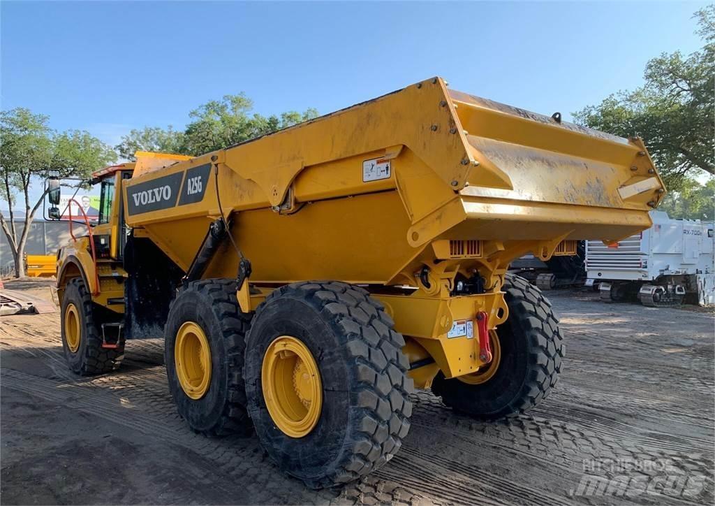 Volvo A25G Зчленовані самоскиди