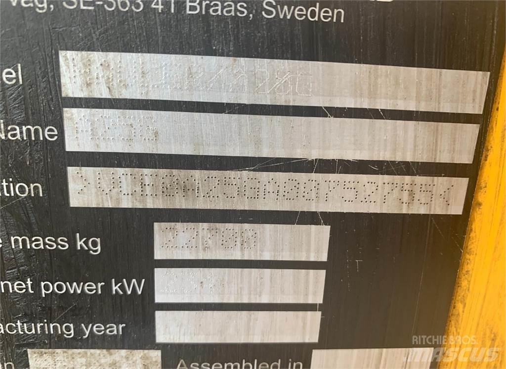 Volvo A25G Зчленовані самоскиди
