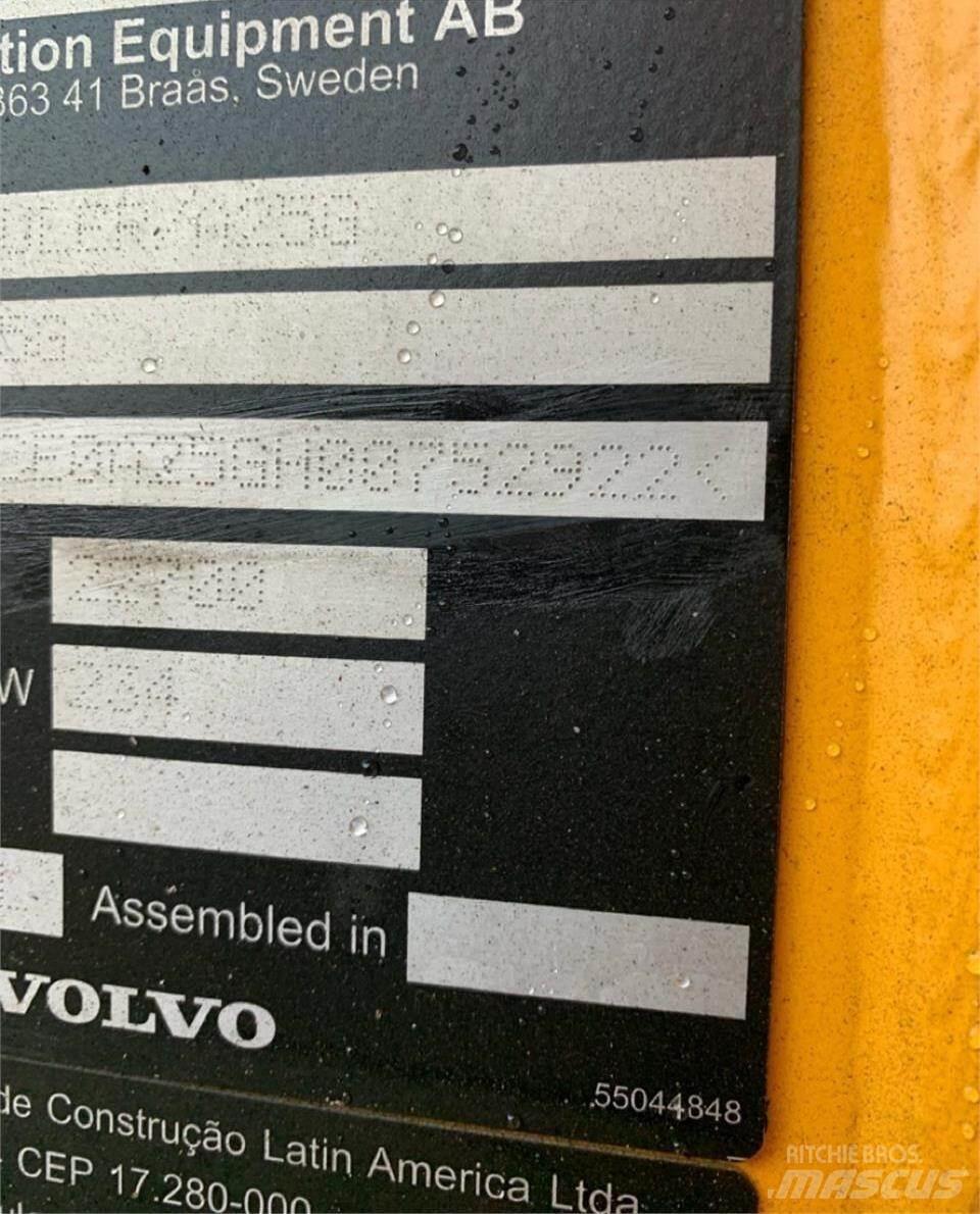 Volvo A25G Зчленовані самоскиди