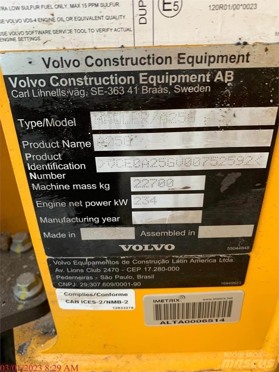 Volvo A25G Зчленовані самоскиди