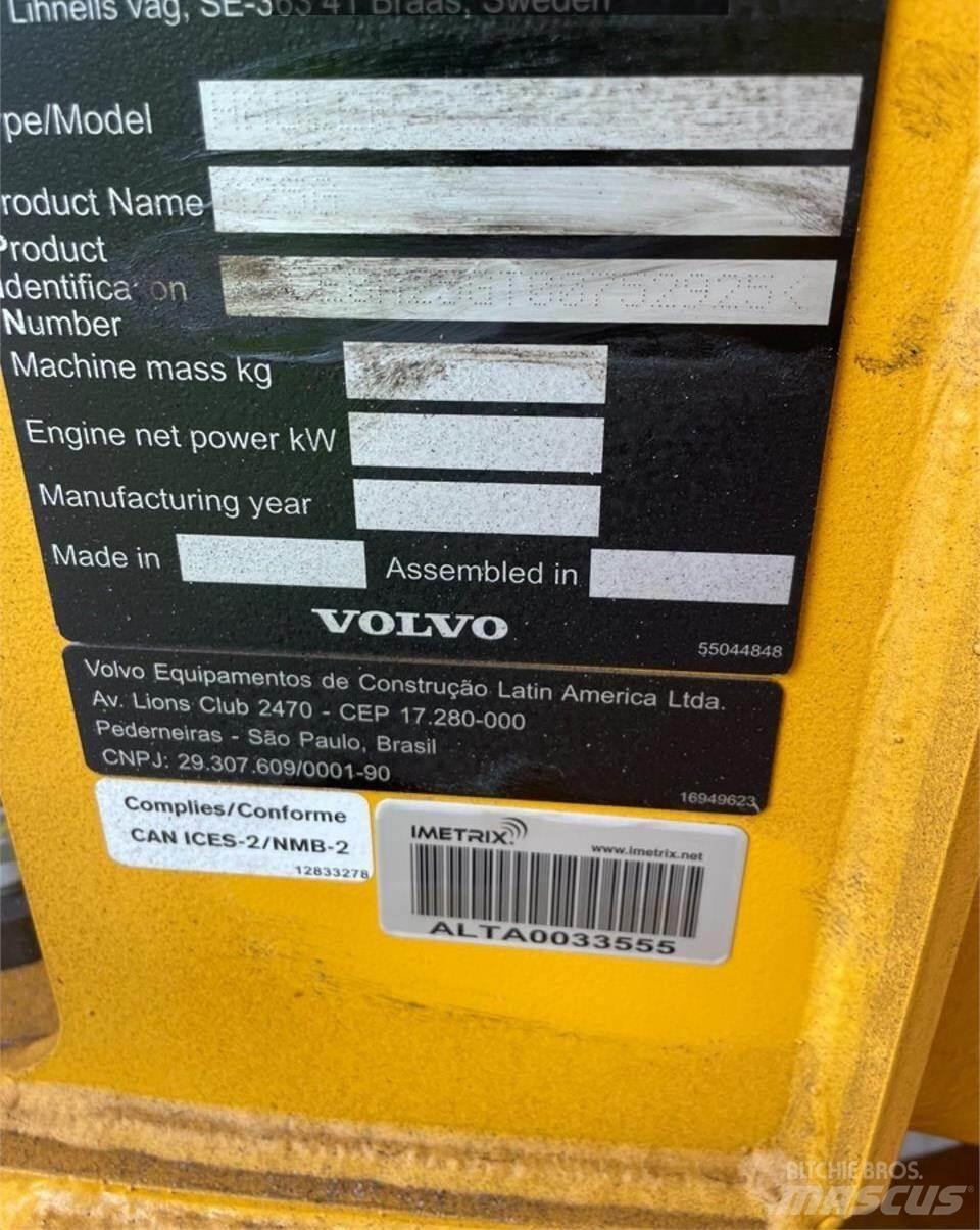 Volvo A25G Зчленовані самоскиди
