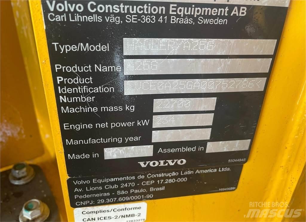 Volvo A25G Зчленовані самоскиди