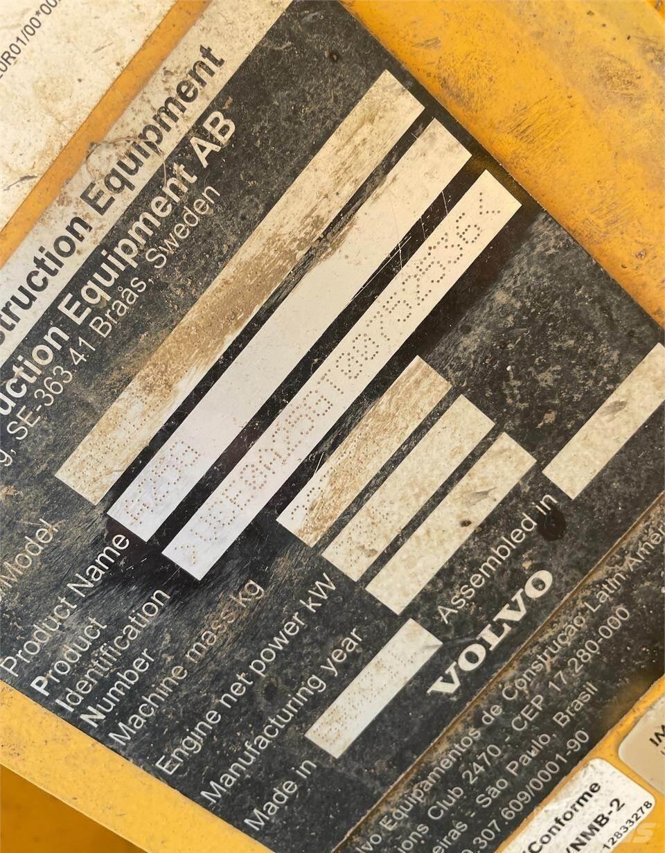 Volvo A25G Зчленовані самоскиди