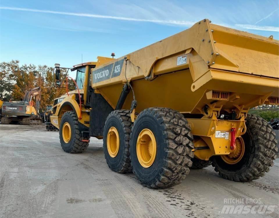Volvo A25G Зчленовані самоскиди