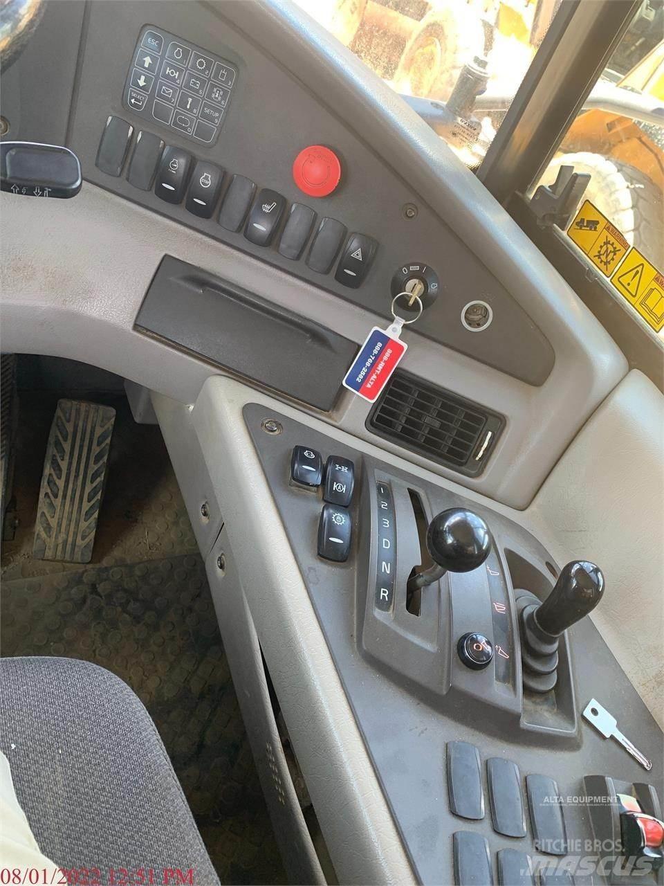 Volvo A30G Зчленовані самоскиди