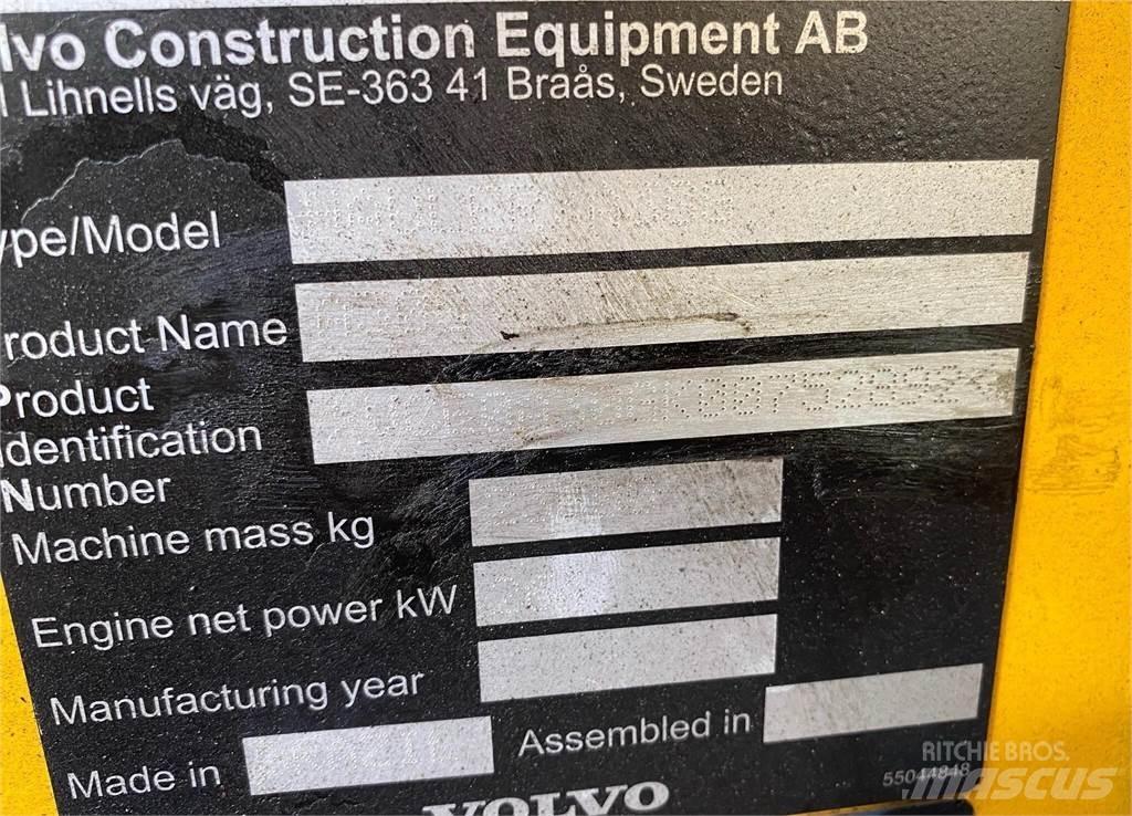 Volvo A30G Зчленовані самоскиди