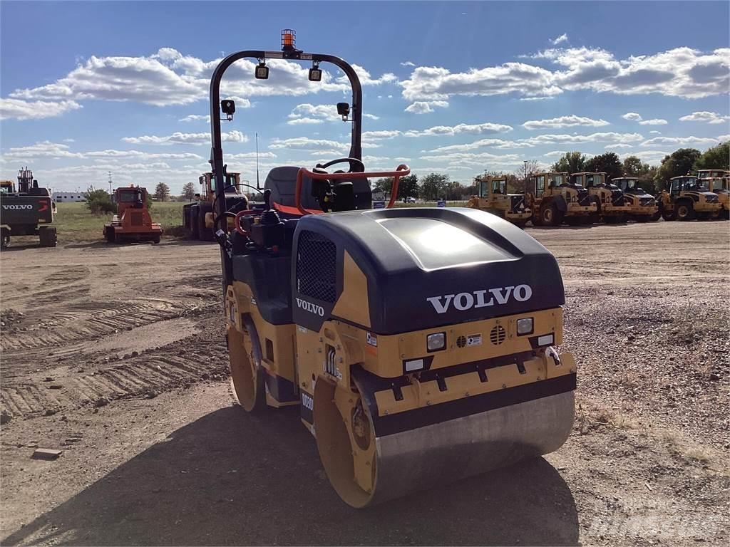 Volvo DD30B Котки тротуарні