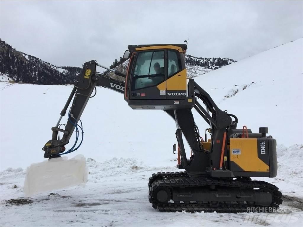 Volvo EC140EL Гусеничні екскаватори