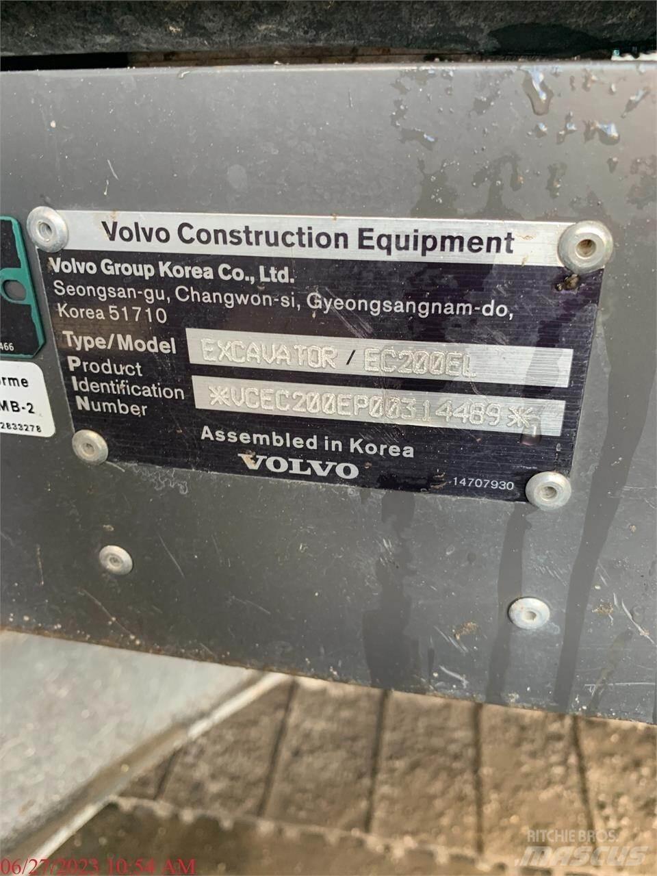 Volvo EC200EL Гусеничні екскаватори