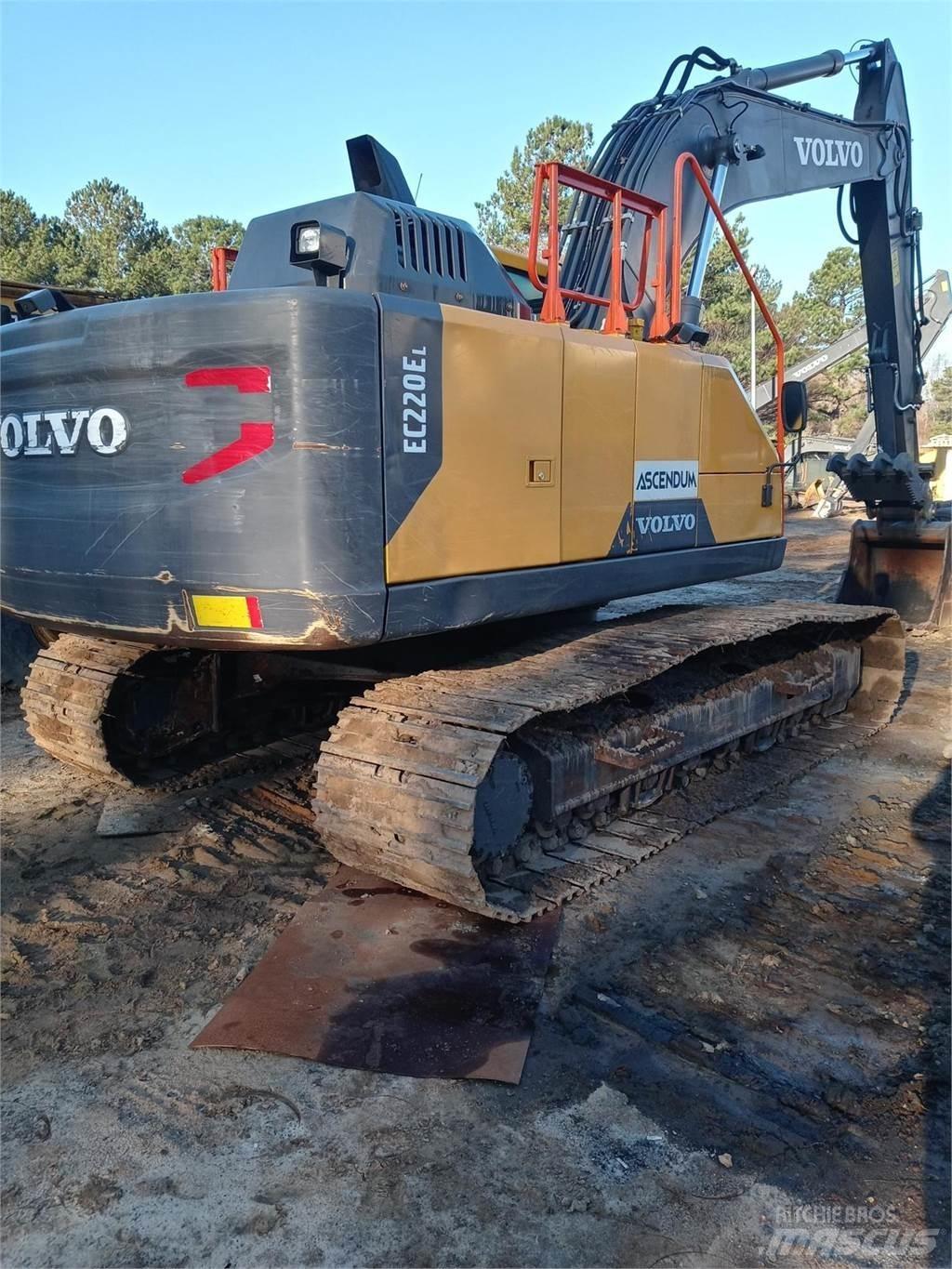 Volvo EC220EL Гусеничні екскаватори