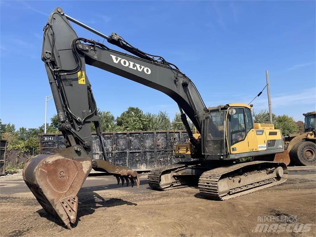 Volvo EC250DL Гусеничні екскаватори