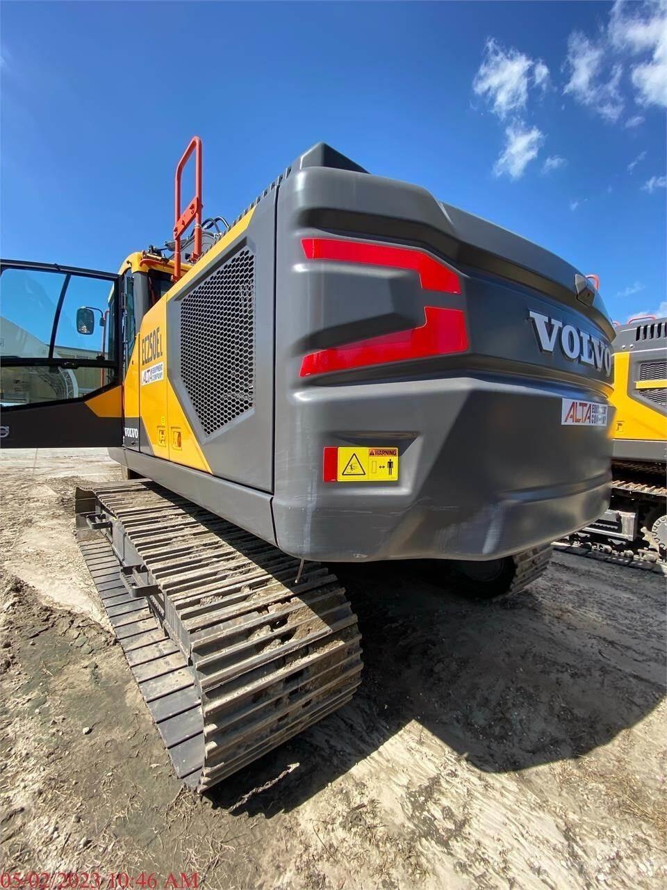 Volvo EC250EL Гусеничні екскаватори