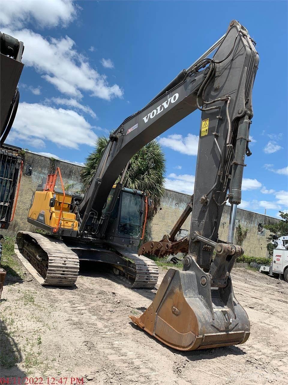 Volvo EC300EL Гусеничні екскаватори
