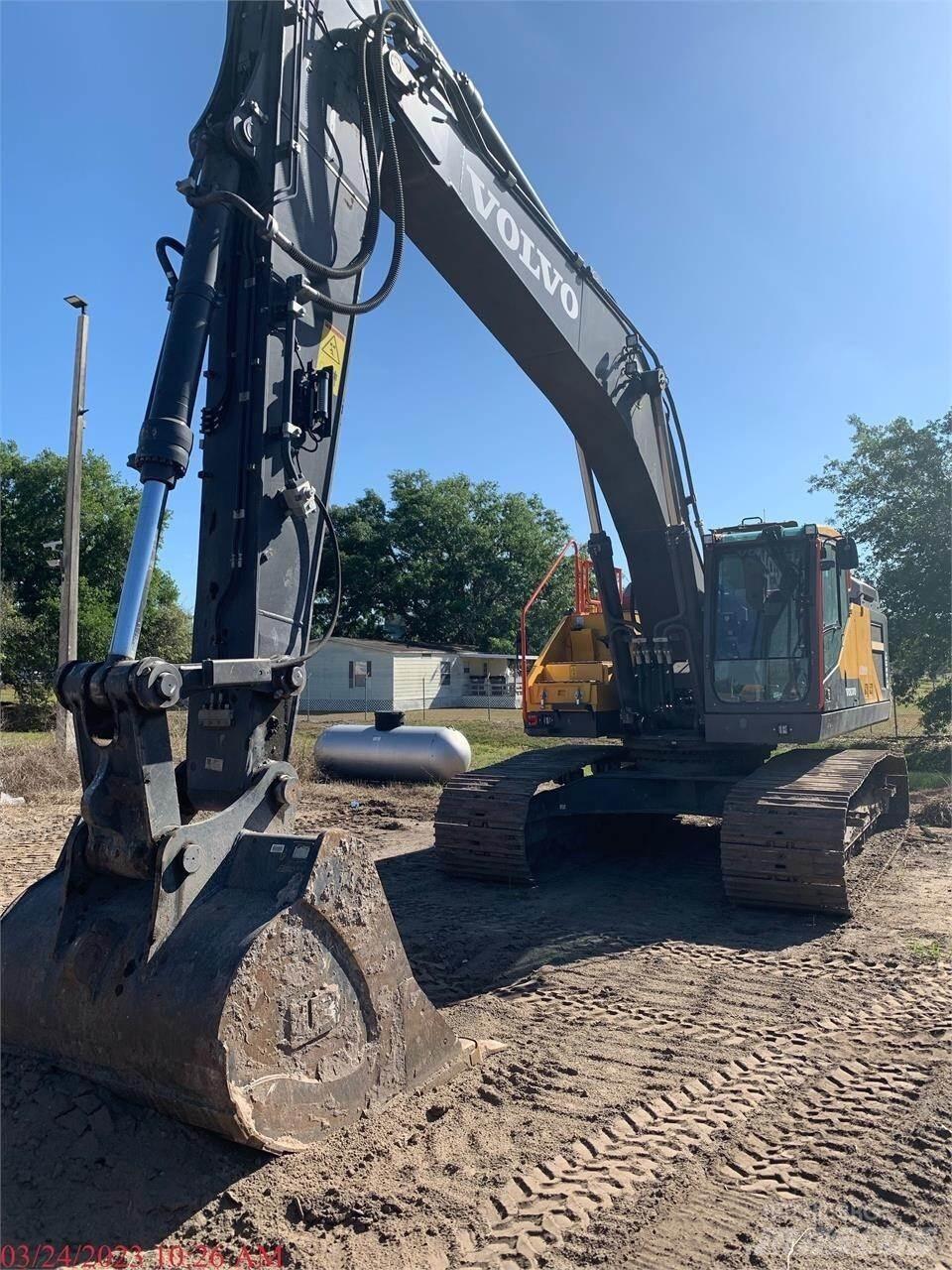 Volvo EC350EL Гусеничні екскаватори