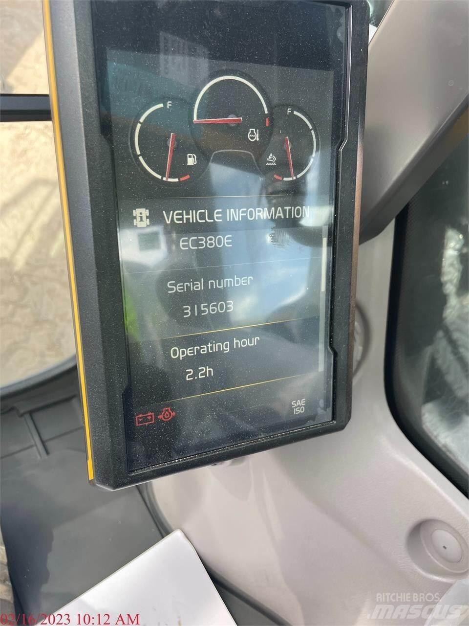 Volvo EC380EL Гусеничні екскаватори