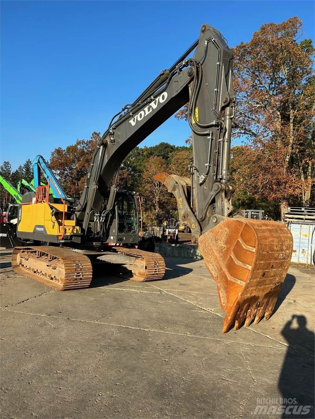 Volvo EC380EL Гусеничні екскаватори
