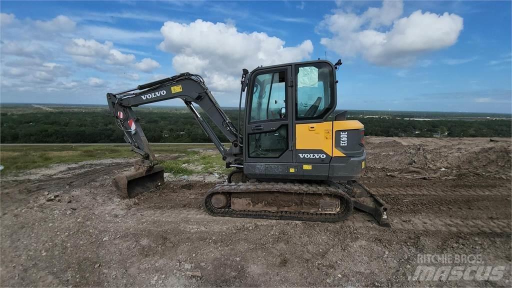 Volvo EC60E Гусеничні екскаватори