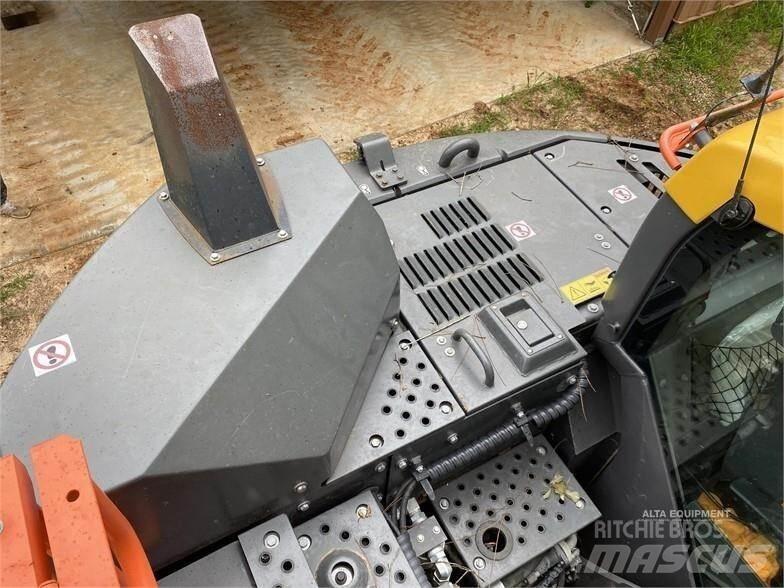 Volvo ECR145EL Гусеничні екскаватори