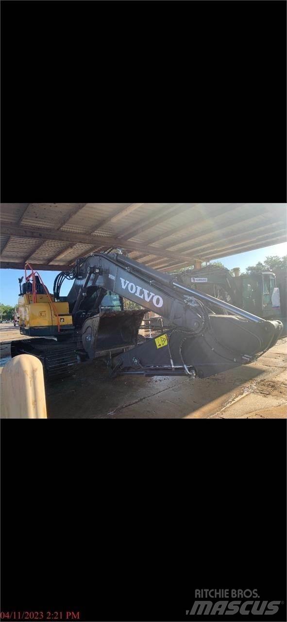 Volvo ECR235EL Гусеничні екскаватори