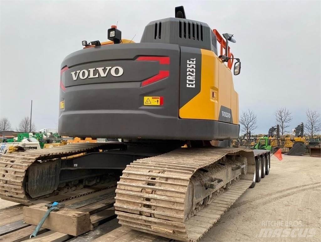 Volvo ECR235EL Гусеничні екскаватори