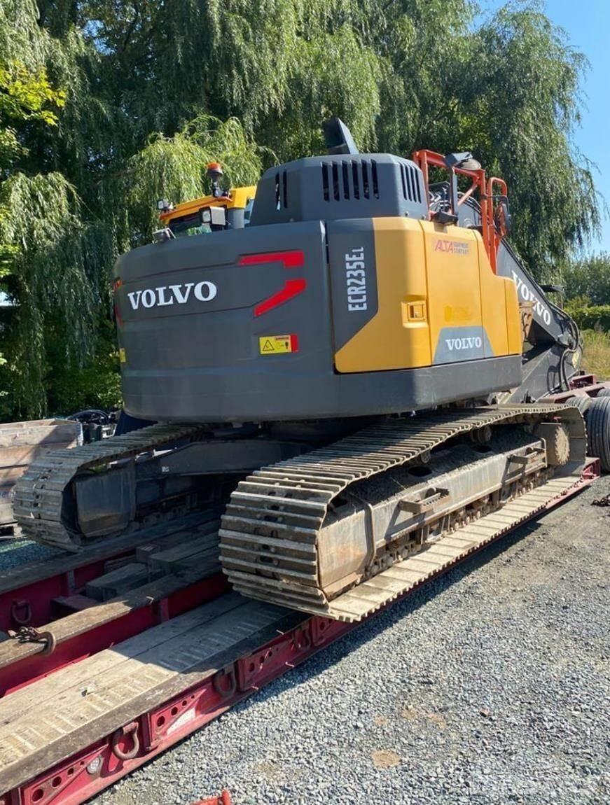 Volvo ECR235EL Гусеничні екскаватори